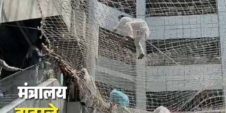 आदिवासी आमदारांच्या मंत्रालयात उड्या