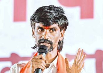 मराठ्यांसोबत डोकं लावू नका,इथं आरक्षण द्यायचं बघा- जरांगे पाटलांचा इशारा