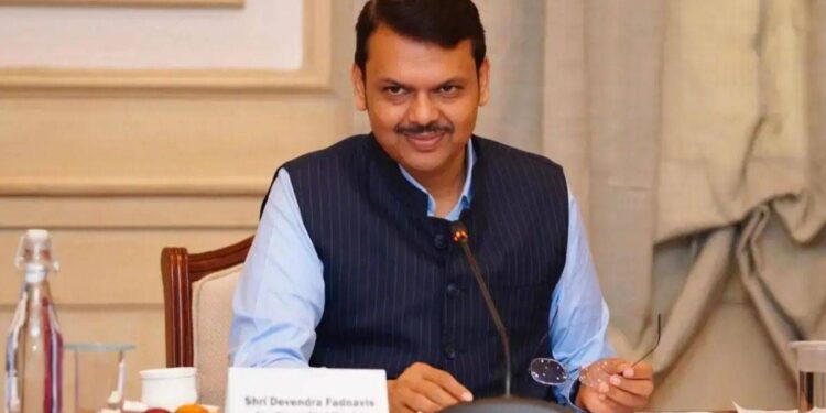 निवडणुकीची घोषणा होताच देवेंद्र फडणवीसांनी केला शंखनाद