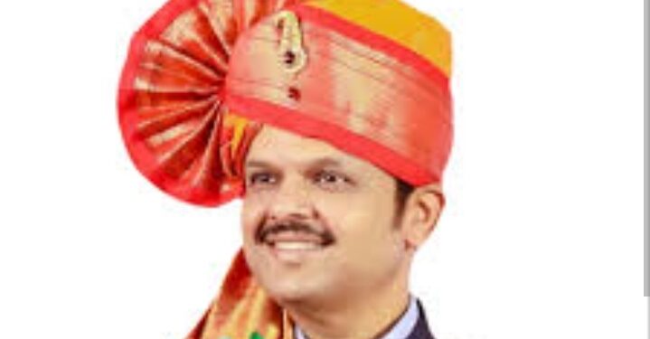 मी देवेंद्र सरिता गंगाधरराव फडणवीस महाराष्ट्र राज्याचा मुख्यमंत्री म्हणून शपथ घेतो की…..
