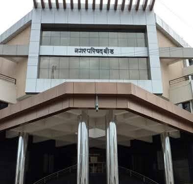 युट्युब चॅनेलला न प निवडणुकीत मतदान केंद्रावर प्रवेश नाही.